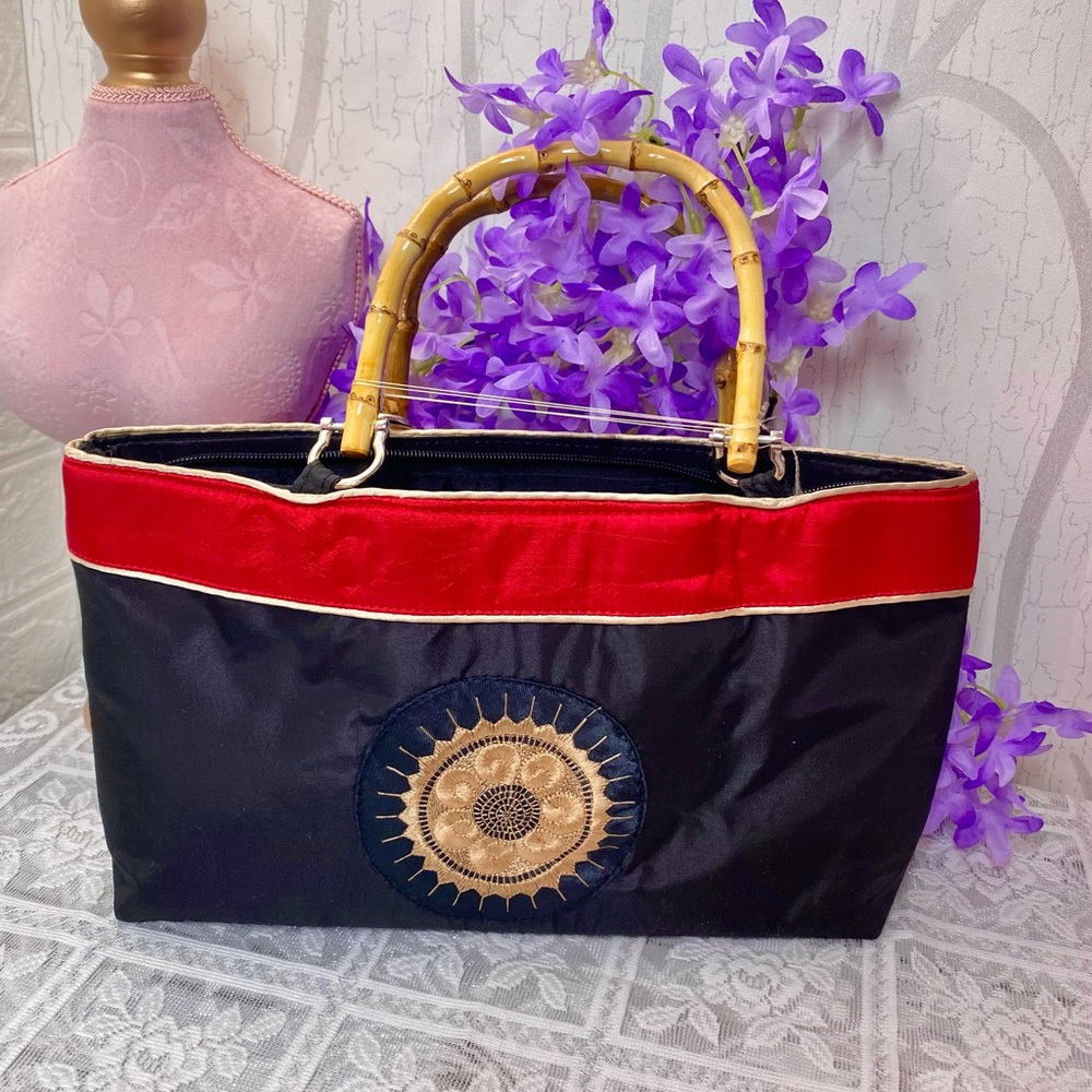 🌹 Fibonacci Sun Embroidery Black & Red Satin Handbag with Bamboo Handles 🌹 NWT - Picture 2 of 9